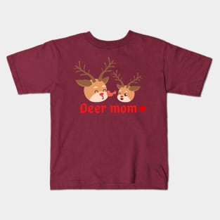 Christmas reindeer mom Kids T-Shirt